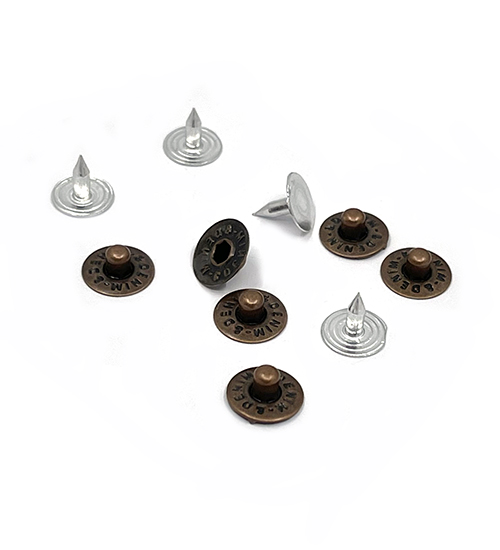 Remache para pantalón